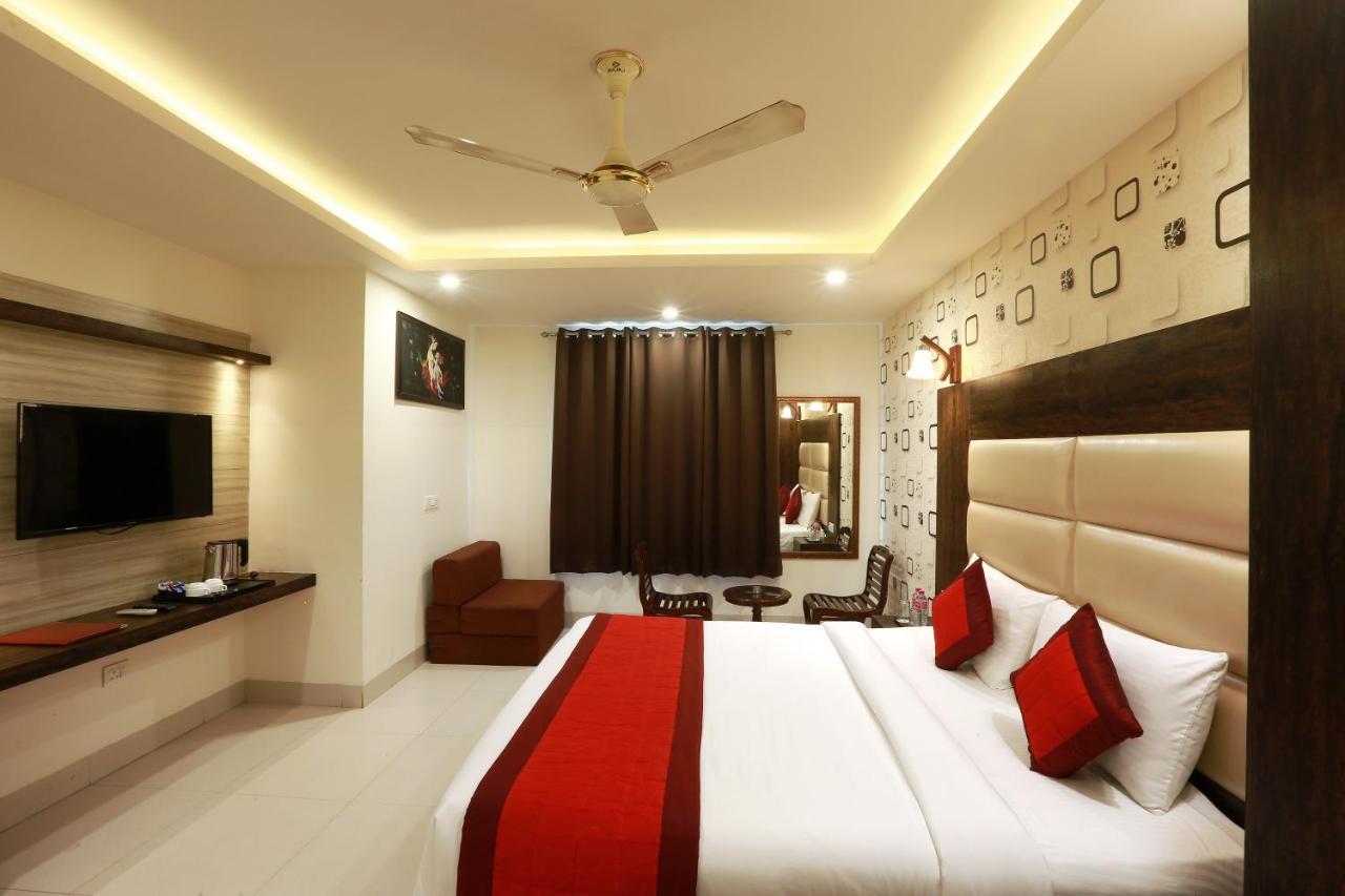 Travel Inn At Delhi Airport นิวเดลี ภายนอก รูปภาพ
